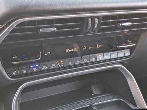 New 2025 MAZDA CX-90 Plug-In Hybrid w/ Premium Plus image 28