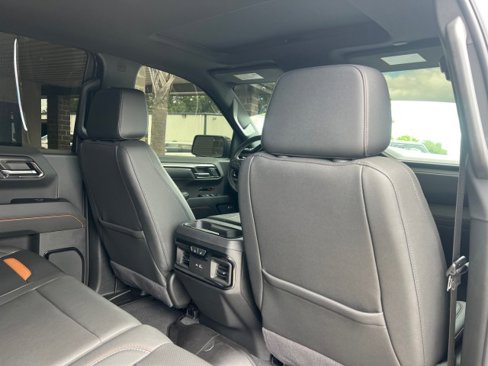 Used 2024 GMC Sierra 1500 AT4 w/ Technology Package image 36