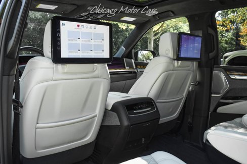 Used 2025 Cadillac Escalade ESV Sport Platinum w/ LPO, Floor Liner Package image 28