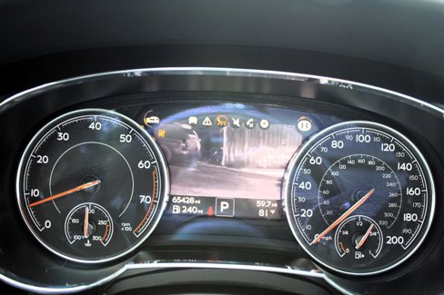 Used 2018 Bentley Bentayga image 42