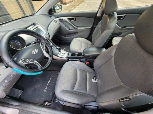 Used 2012 Hyundai Elantra Limited w/ Technology Pkg 5 image 7