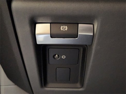 New 2025 Land Rover Defender 110 image 21