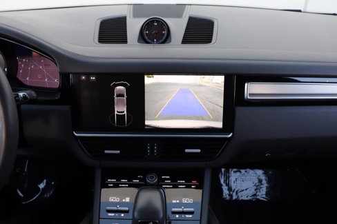 Used 2021 Porsche Cayenne image 46