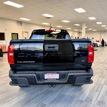 Used 2021 Chevrolet Colorado LT w/ Fleet Safety Package image 8
