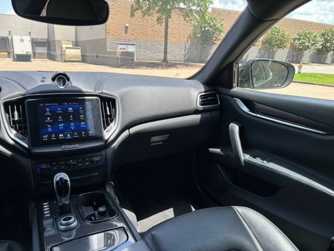 Used 2018 Maserati Ghibli S Q4 image 23