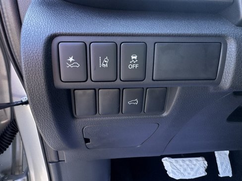 New 2025 Mitsubishi Eclipse Cross Black Edition image 14