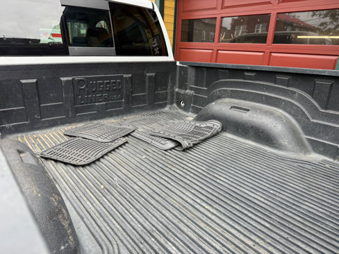 Used 2018 RAM 3500 SLT image 19