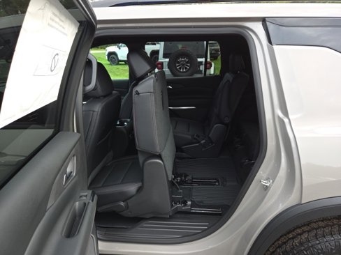 New 2026 Chevrolet Traverse Z71 w/ Enhanced Driving Package image 28