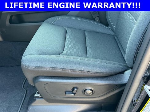 New 2026 RAM 1500 4x4 Crew Cab image 12