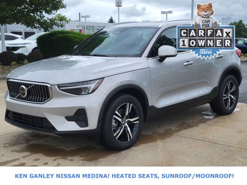 Used 2025 Volvo XC40 B5 Core image 7