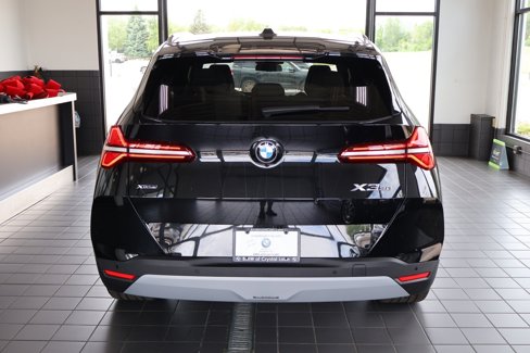 New 2025 BMW X3 xDrive30i w/ Premium Package image 3