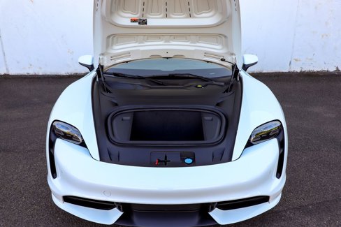 Used 2020 Porsche Taycan Turbo image 41