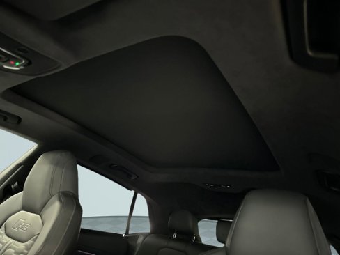 New 2025 Audi RS Q8 performance image 16