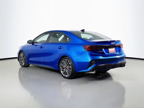 Used 2022 Kia Forte GT w/ GT2 Package image 3