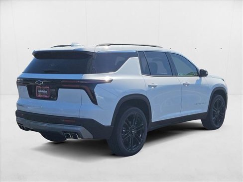 New 2026 Chevrolet Traverse LT w/ Driver Confidence Package image 2