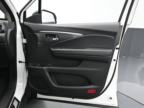 New 2025 Honda Ridgeline RTL image 40