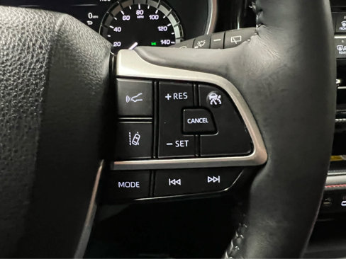 Used 2024 Toyota Highlander XSE image 14