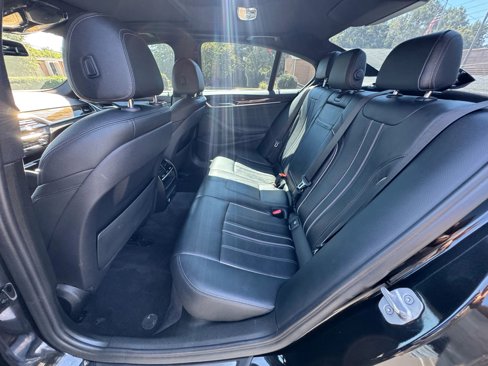 Used 2019 BMW 540i image 13