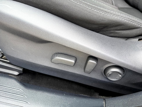 Used 2020 Subaru Outback Premium image 14