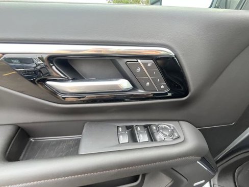 New 2026 Chevrolet Tahoe High Country image 24