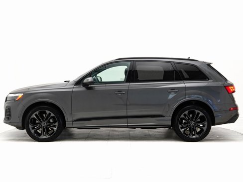 Certified 2025 Audi Q7 3.0T Prestige image 32