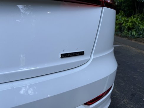 Used 2019 Audi Q8 Premium Plus w/ Premium Plus image 38
