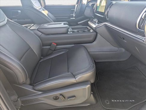 Certified 2025 Ford Expedition Platinum w/ Stealth Appearance Package image 26