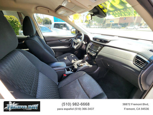 Used 2019 Nissan Rogue SV image 21