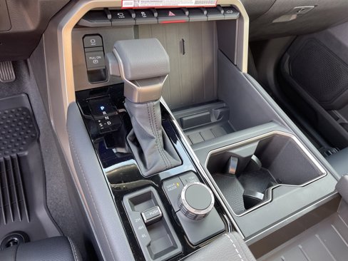 New 2026 Toyota Tundra Limited image 11