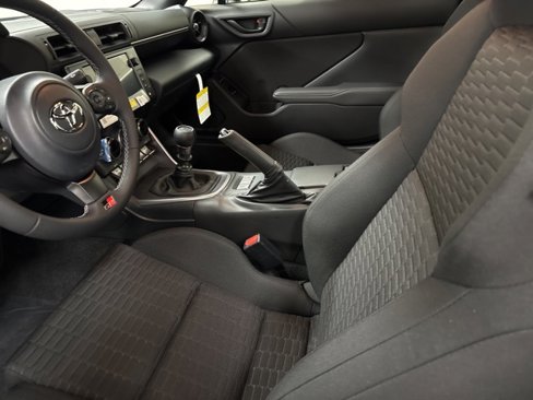 New 2025 Toyota GR86 image 16
