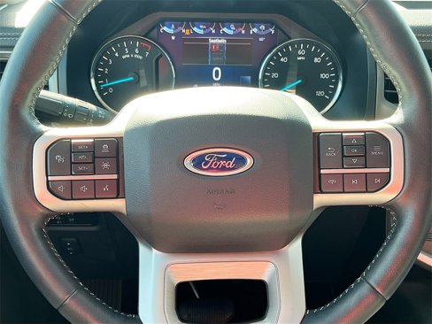 Used 2024 Ford Expedition Max XLT image 11