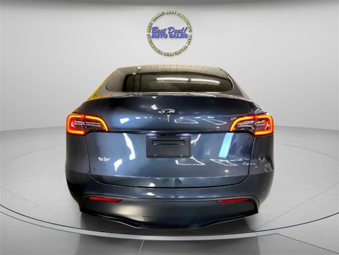 Used 2023 Tesla Model Y Long Range image 6