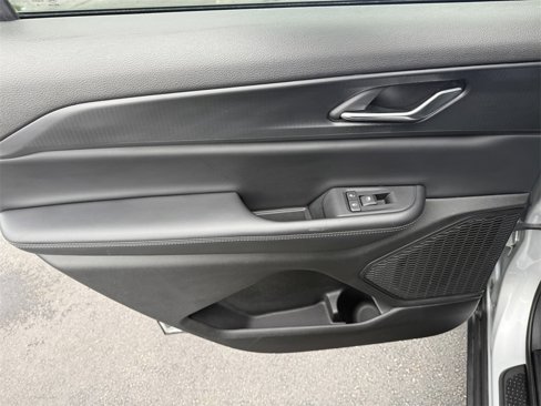 Used 2024 Jeep Grand Cherokee L Laredo image 30