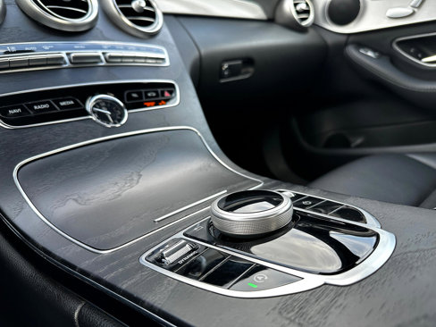 Used 2019 Mercedes-Benz C 300 Sedan image 40