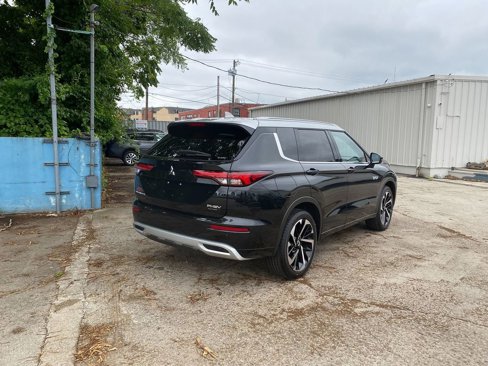 New 2025 Mitsubishi Outlander SEL image 5