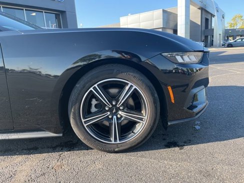 Certified 2024 Ford Mustang Coupe image 5
