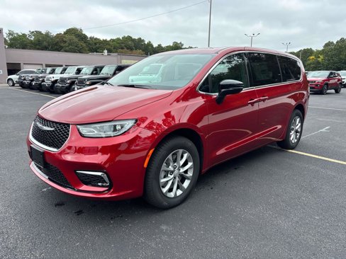 New 2026 Chrysler Pacifica Select image 1