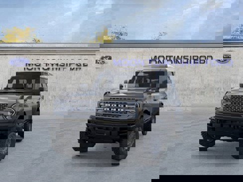 New 2025 Ford Bronco Badlands image 2