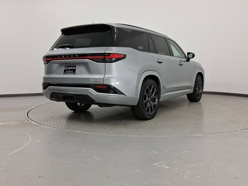 New 2025 Lexus TX 500h AWD image 9