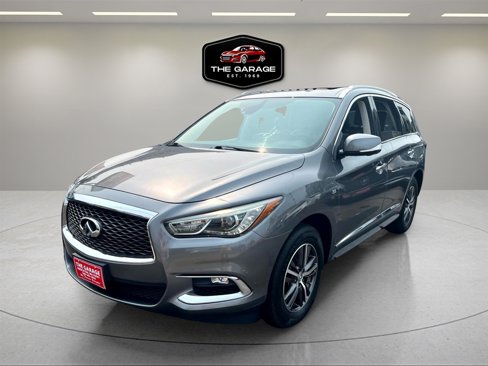 Used 2019 INFINITI QX60 Luxe w/ Essential Package image 2
