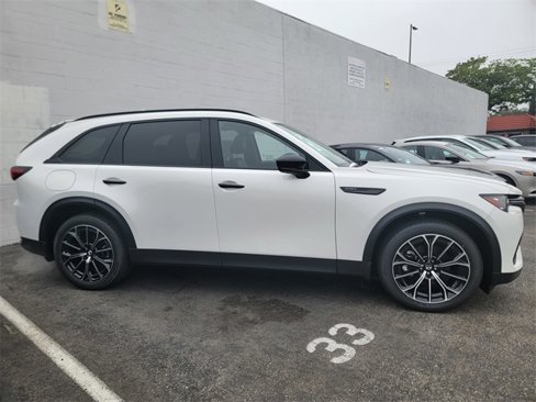 New 2025 MAZDA CX-70 Plug-In Hybrid w/ Premium Pkg image 3