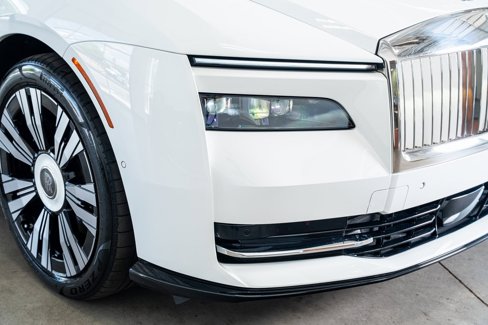 Used 2024 Rolls-Royce Spectre w/ Spectre Launch Package image 19