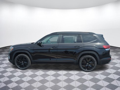 New 2025 Volkswagen Atlas SE image 2
