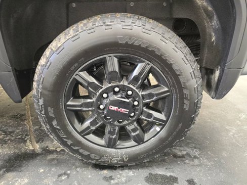 New 2026 GMC Sierra 2500 AT4 image 9