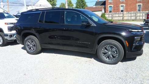 New 2026 Chevrolet Traverse LT w/ Driver Confidence Package image 1