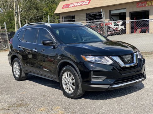 Used 2020 Nissan Rogue SV image 3