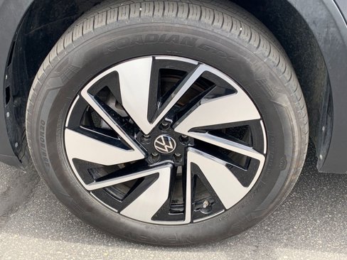 Used 2024 Volkswagen Atlas SE image 30