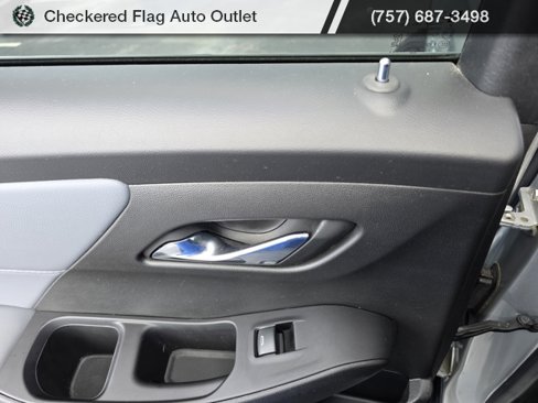 Used 2020 Chevrolet Traverse LT image 41