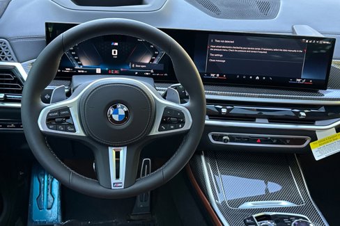 New 2026 BMW X7 M60i image 11