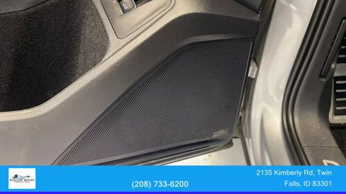 Used 2022 Volkswagen Tiguan SE R-Line image 16